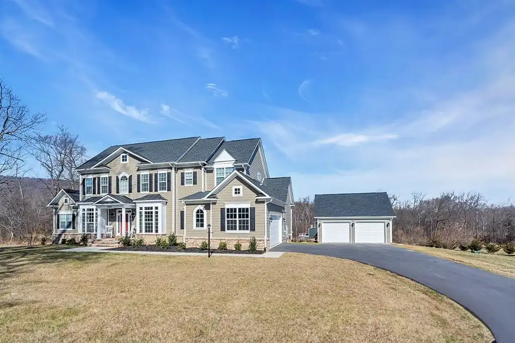 Professional Perspective - Garage Addition Near Me - Mosaicbuild com